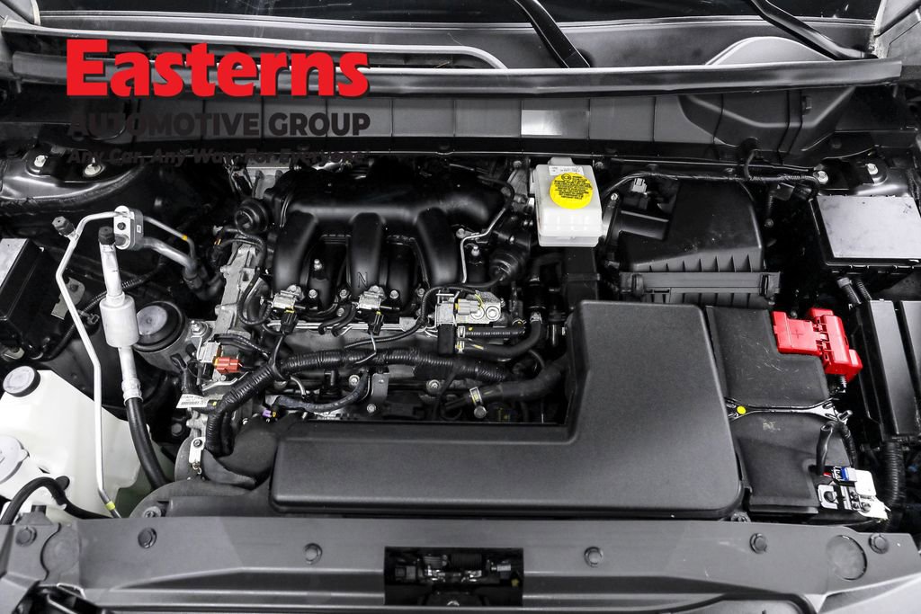 Used 2024 Nissan Pathfinder S image 7