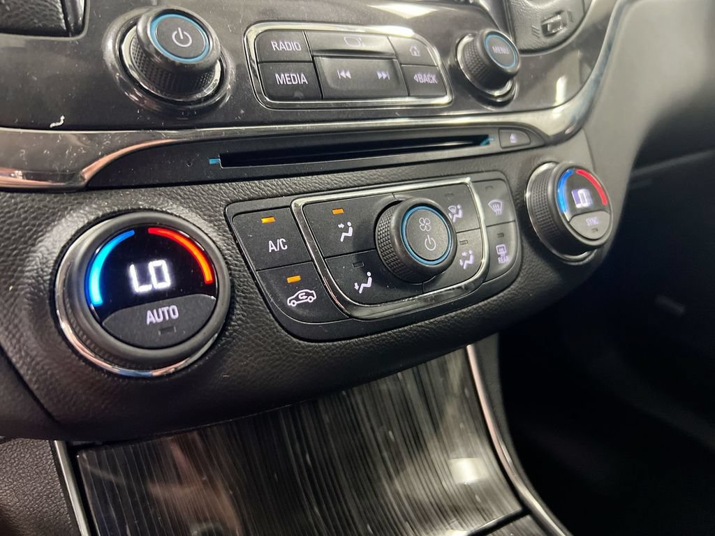 Used 2020 Chevrolet Impala Premier FWD image 16
