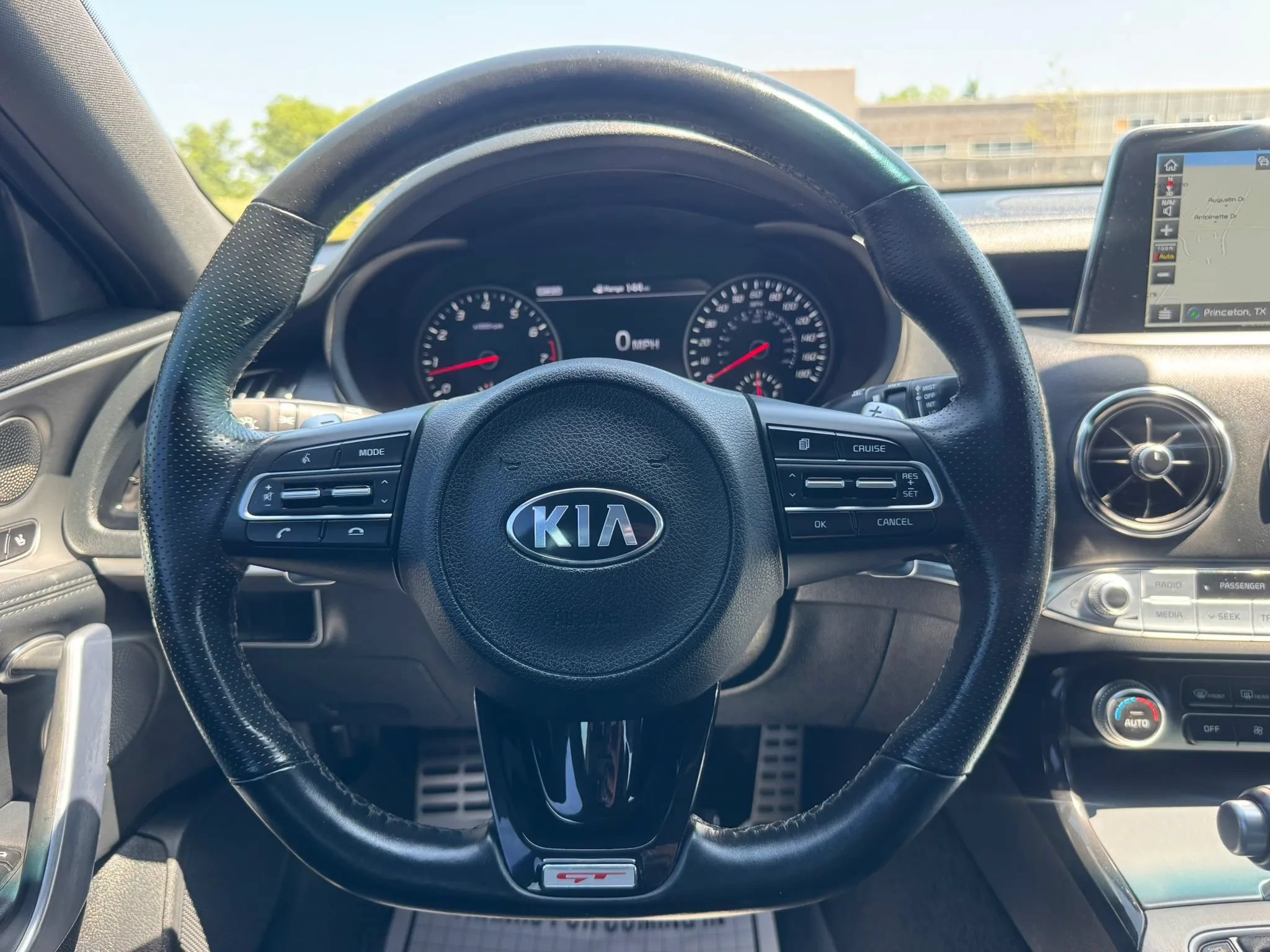 Used 2018 Kia Stinger GT1 AWD/4WD image 48