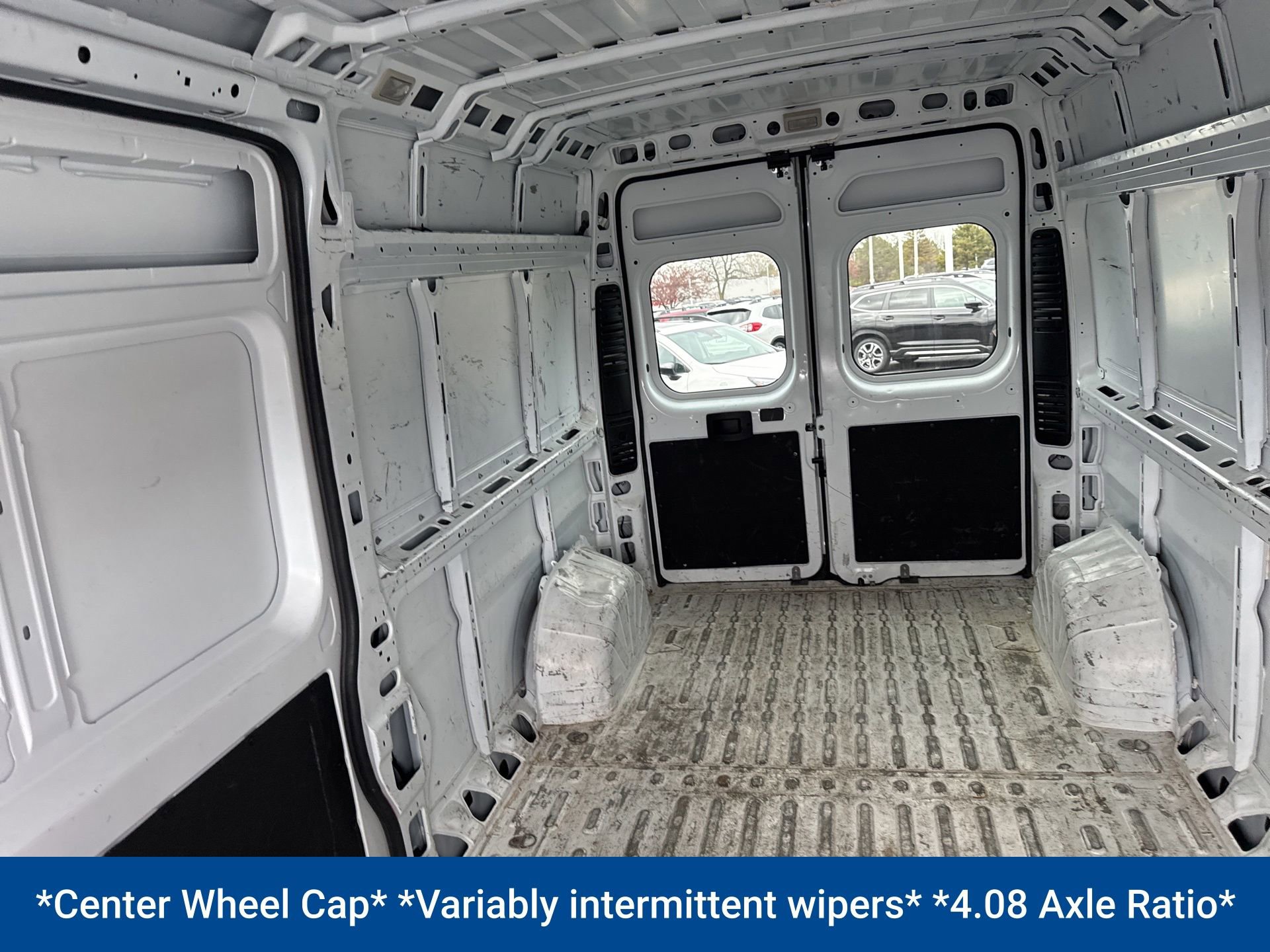 Used 2023 RAM ProMaster 2500 image 11