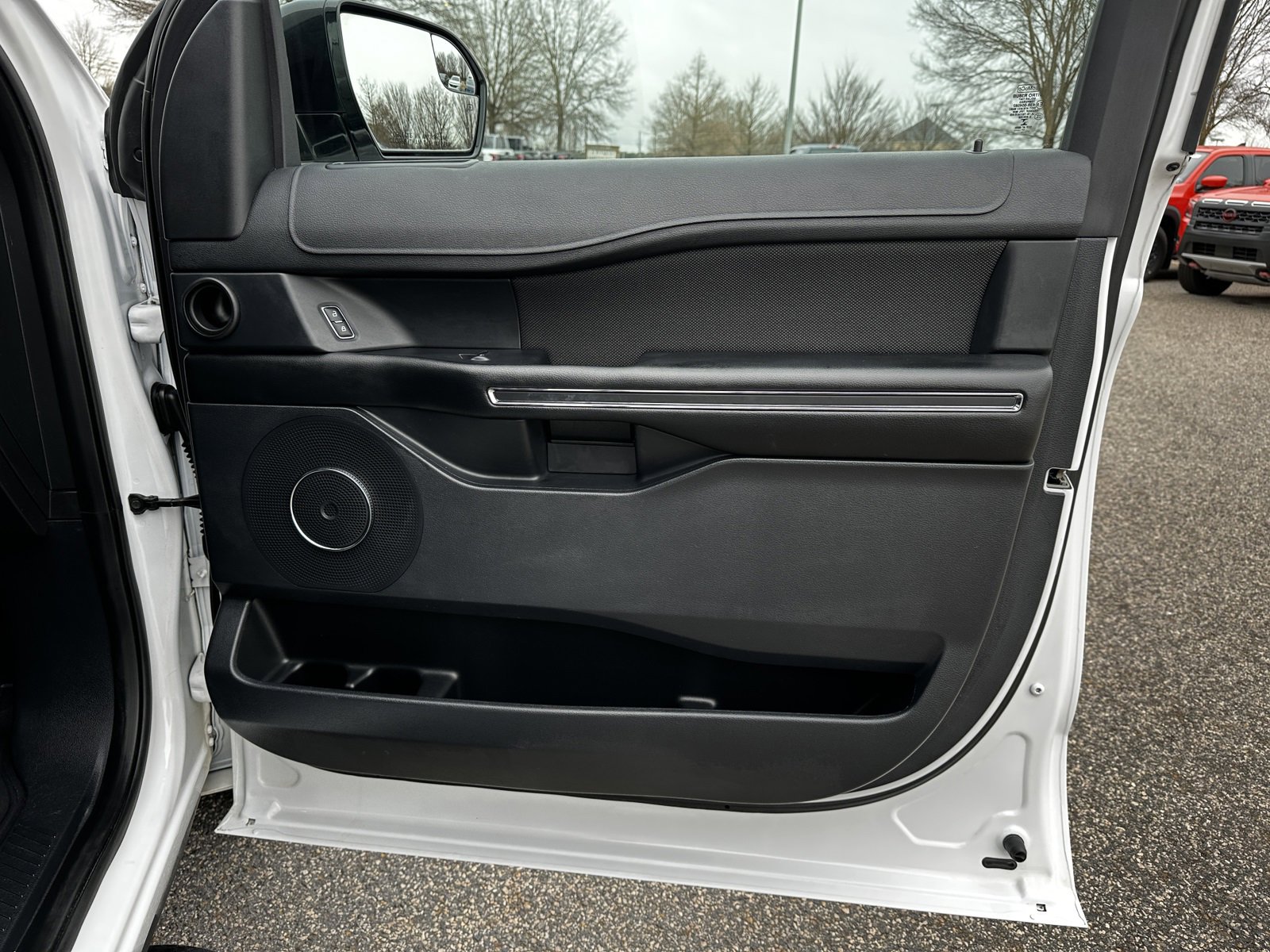 Used 2018 Ford Expedition XL w/ Fleet Convenience Package image 14