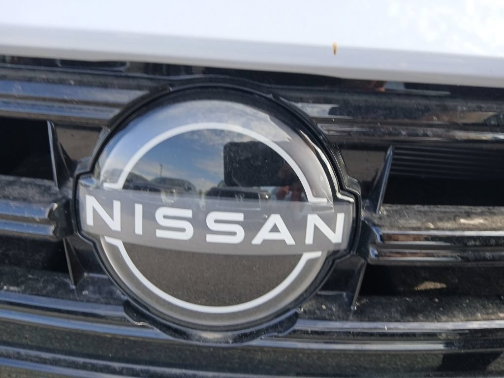 Certified 2025 Nissan Versa SV w/ Trunk Package FWD image 2