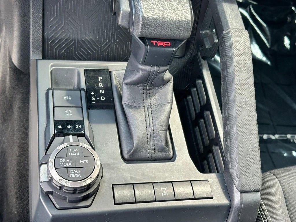 Used 2024 Toyota Tacoma TRD Off-Road image 18