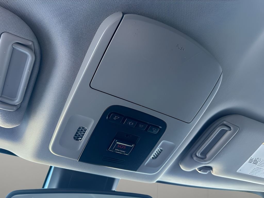 Used 2019 Toyota Camry XLE image 21