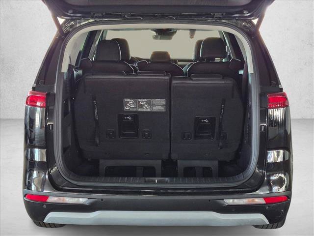 Used 2022 Kia Carnival EX FWD image 6