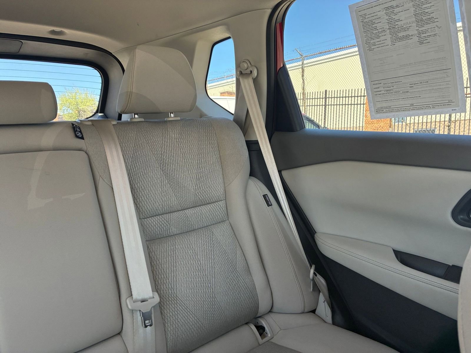 Used 2025 Nissan Rogue SV image 32