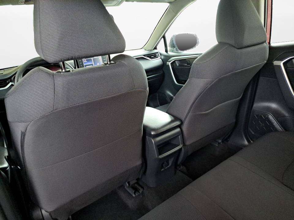 Used 2019 Toyota RAV4 LE w/ All Weather Liner Package AWD/4WD image 16