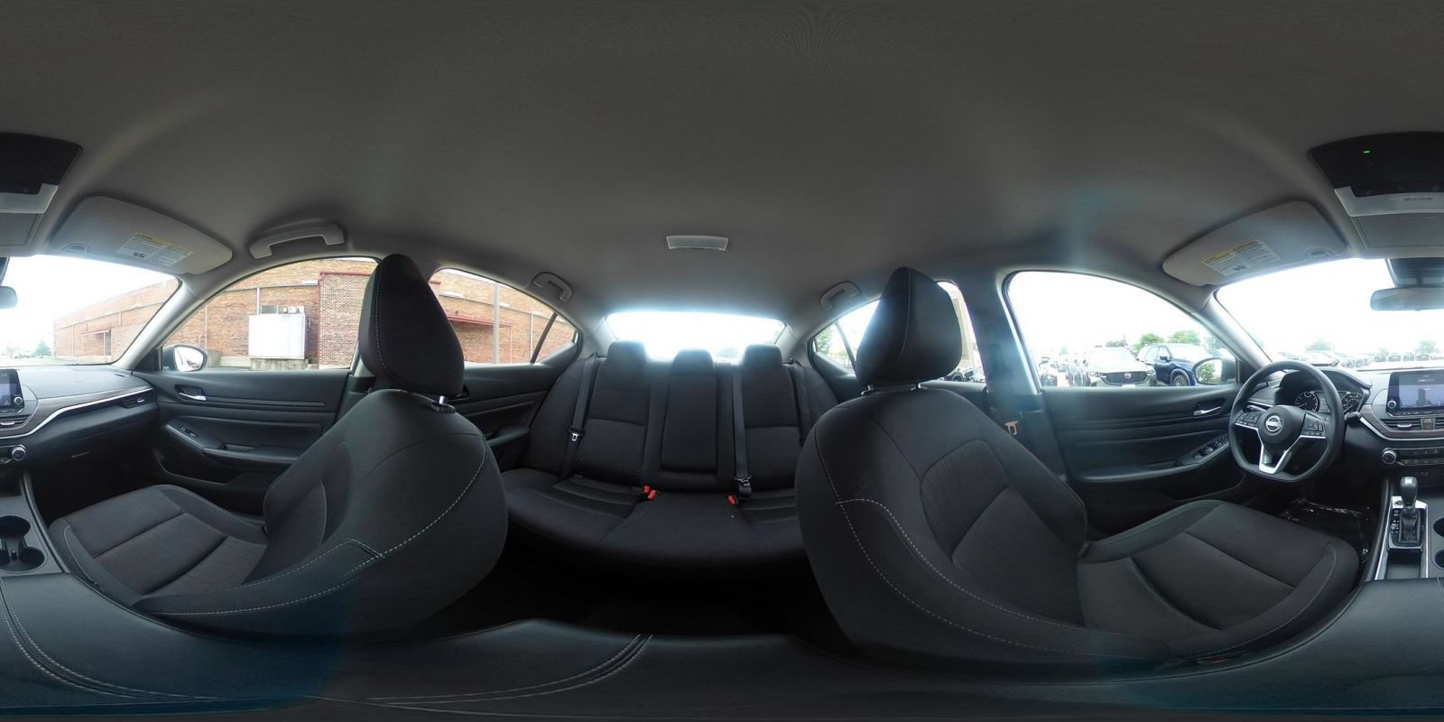 Used 2025 Nissan Altima 2.5 SV FWD image 36