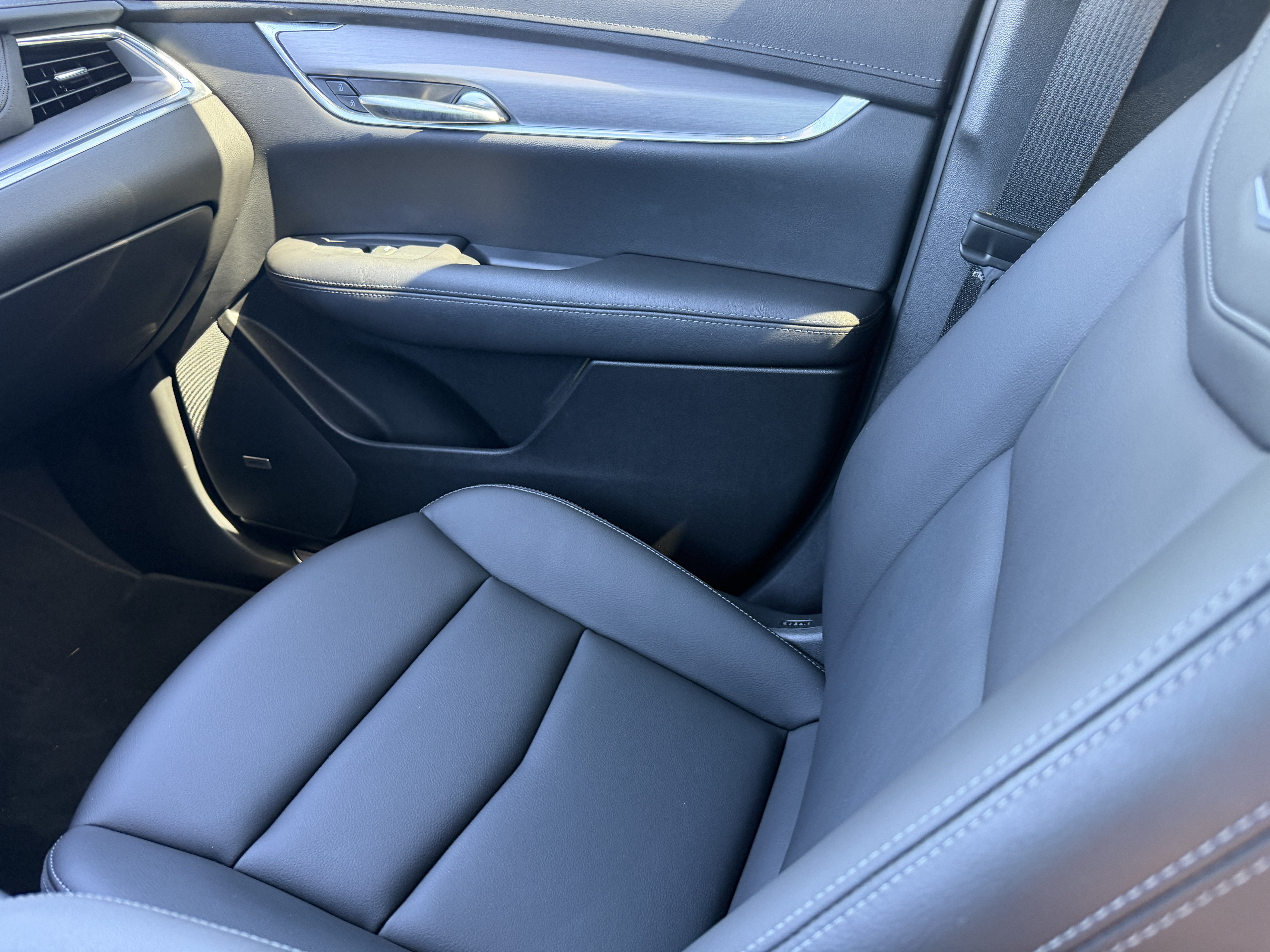 Used 2023 Cadillac XT5 Luxury FWD image 15