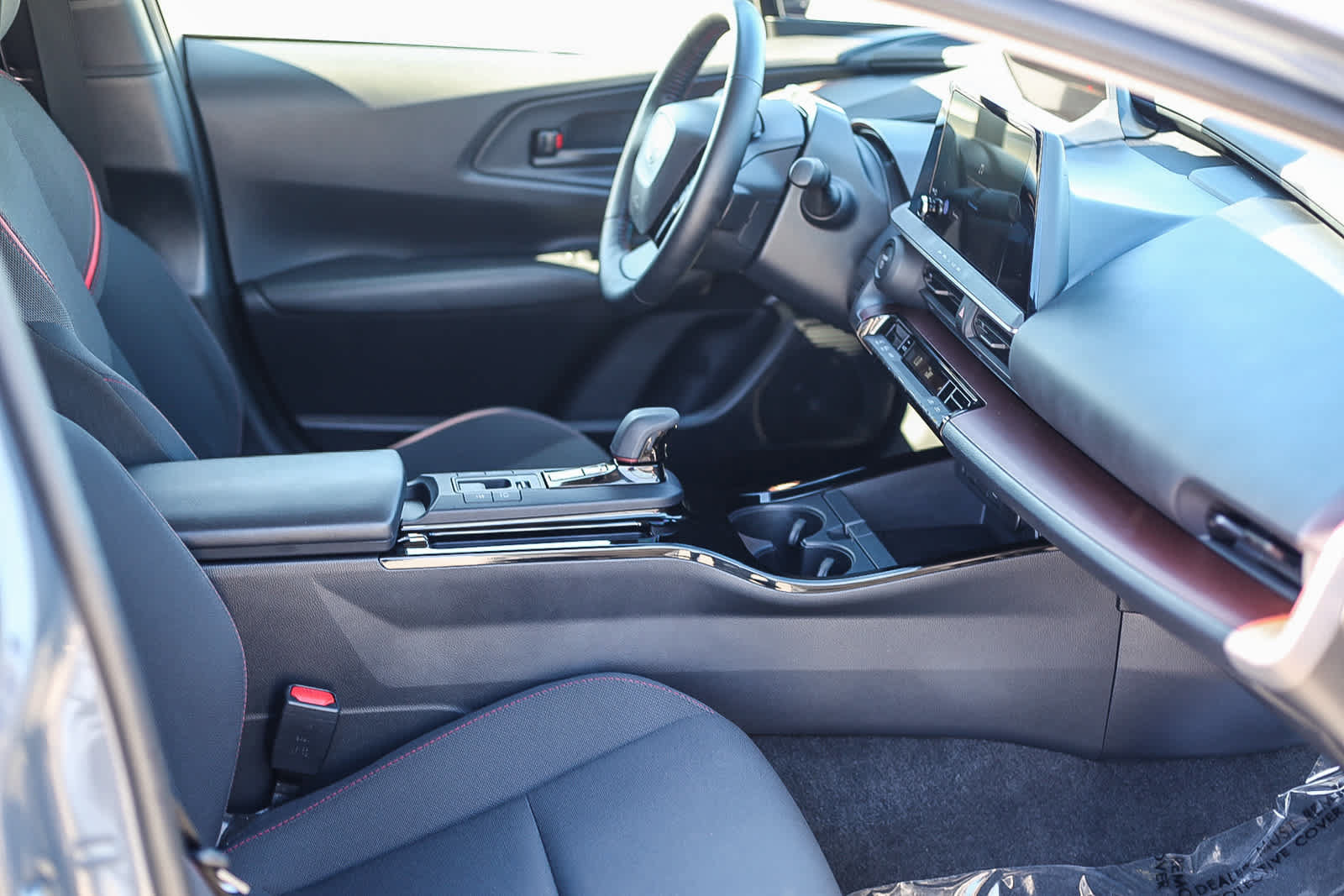 Certified 2024 Toyota Prius Prime FWD image 17