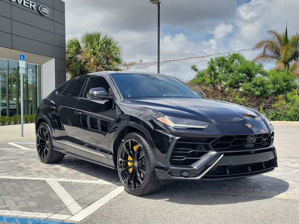 Used 2020 Lamborghini Urus image 7