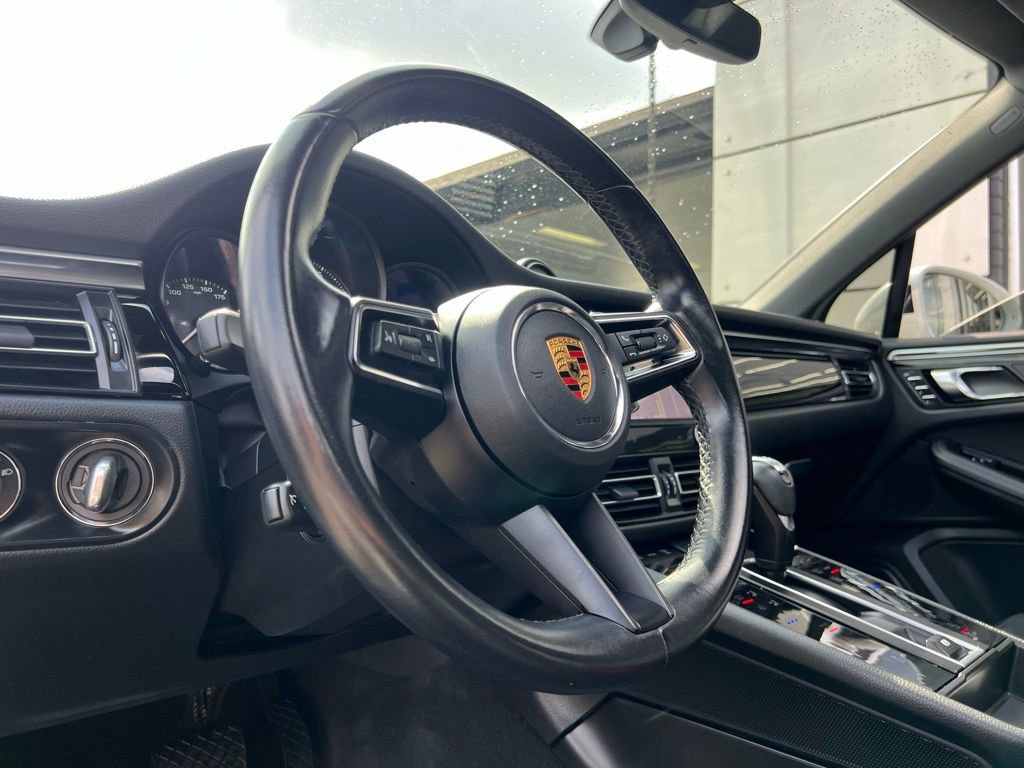 Used 2022 Porsche Macan image 42