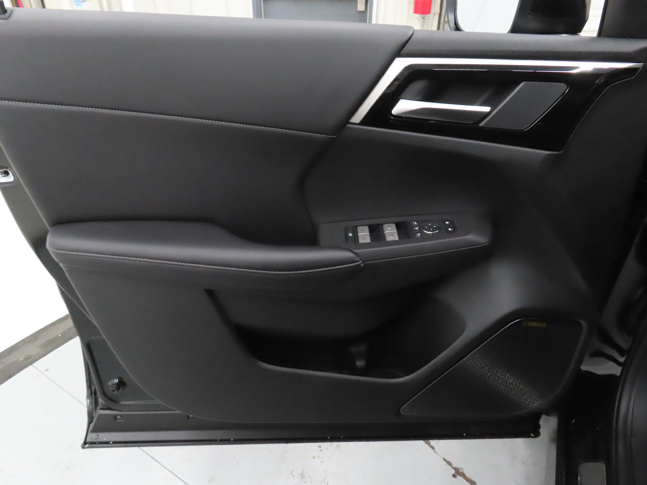 New 2026 Mitsubishi Outlander SE FWD image 10