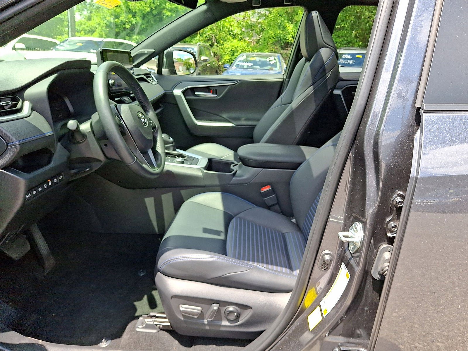 Used 2024 Toyota RAV4 XSE w/ Advanced Technology Package AWD/4WD image 3