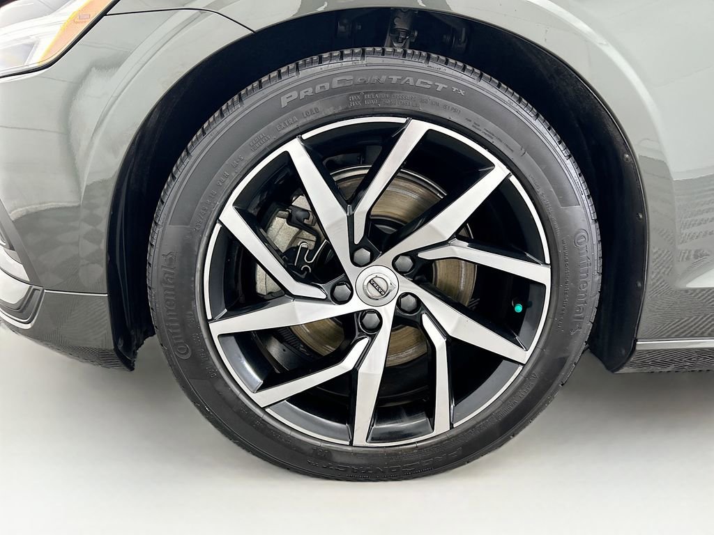 Used 2020 Volvo S60 T5 Momentum image 28