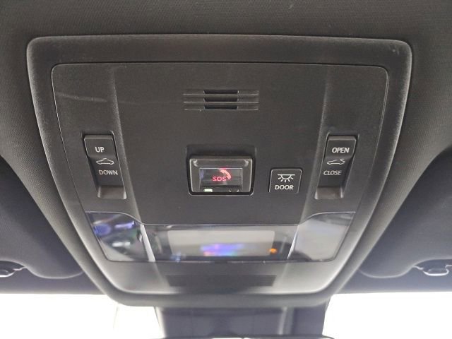 Used 2022 Lexus UX 250h w/ Premium Package image 27