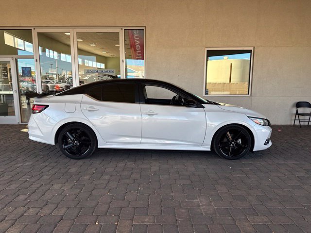 Used 2023 Nissan Sentra SR w/ Midnight Edition Package FWD image 5