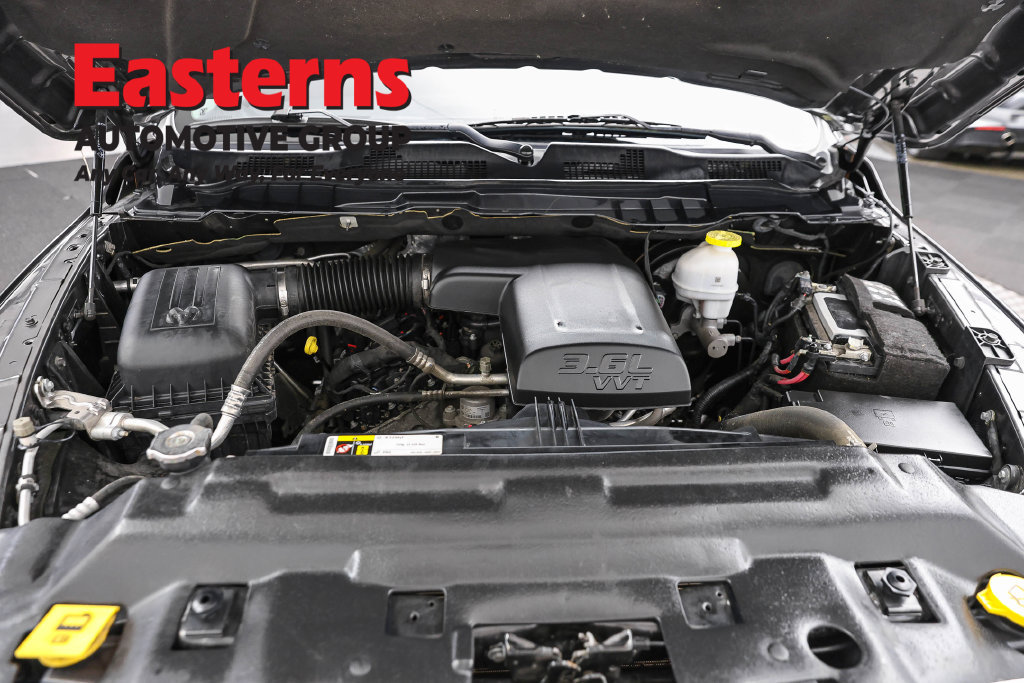 Used 2024 RAM 1500 Classic SLT RWD image 9
