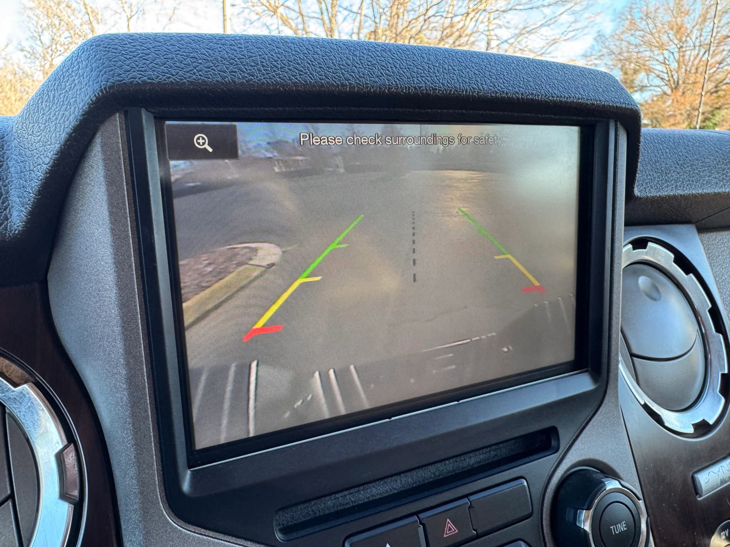 Used 2015 Ford F450 Lariat w/ Lariat Interior Package image 25