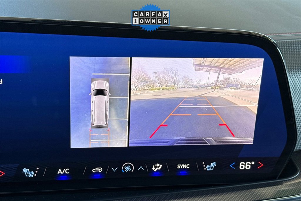 Used 2025 Chevrolet Suburban RST image 30