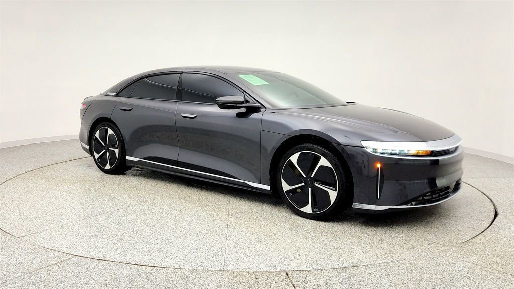 Used 2023 Lucid Air Pure image 3