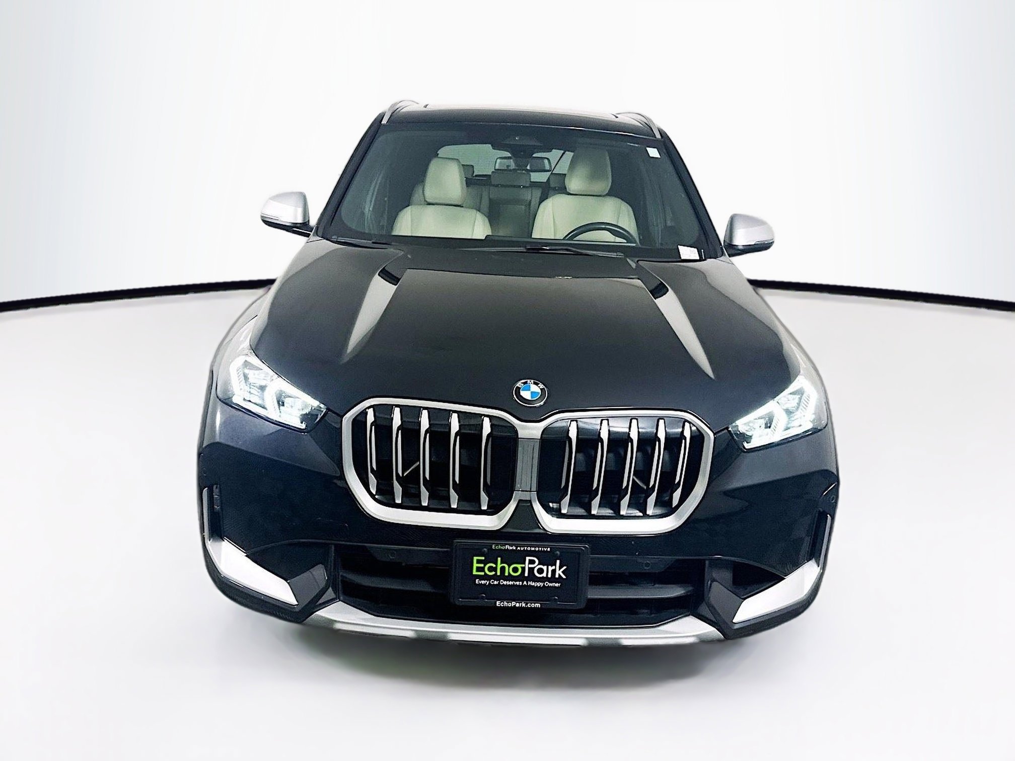 Used 2024 BMW X1 xDrive28i image 2