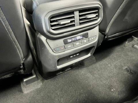 Used 2025 Honda Pilot Touring image 16