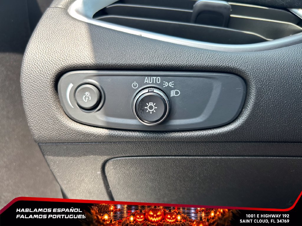 Used 2025 Chevrolet Malibu LT FWD image 18