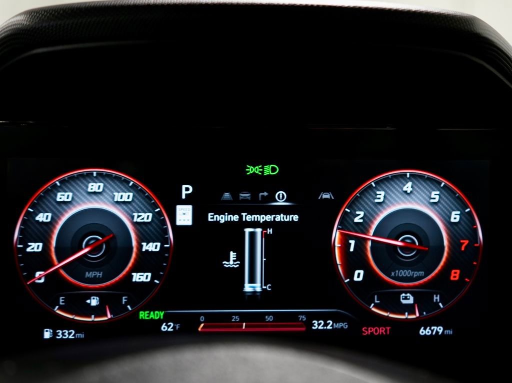 Used 2025 Hyundai Elantra SEL image 15