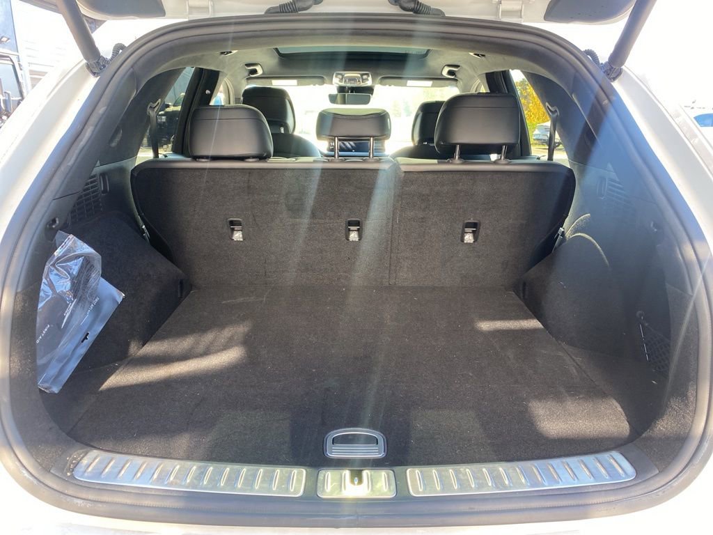 Certified 2025 Genesis GV70 3.5T Sport w/ Sport Prestige Package image 19