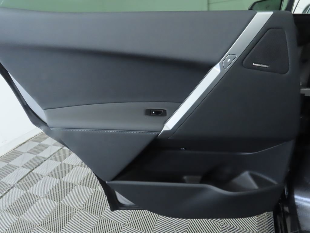 New 2026 BMW iX xDrive45 w/ M Sport Package image 27