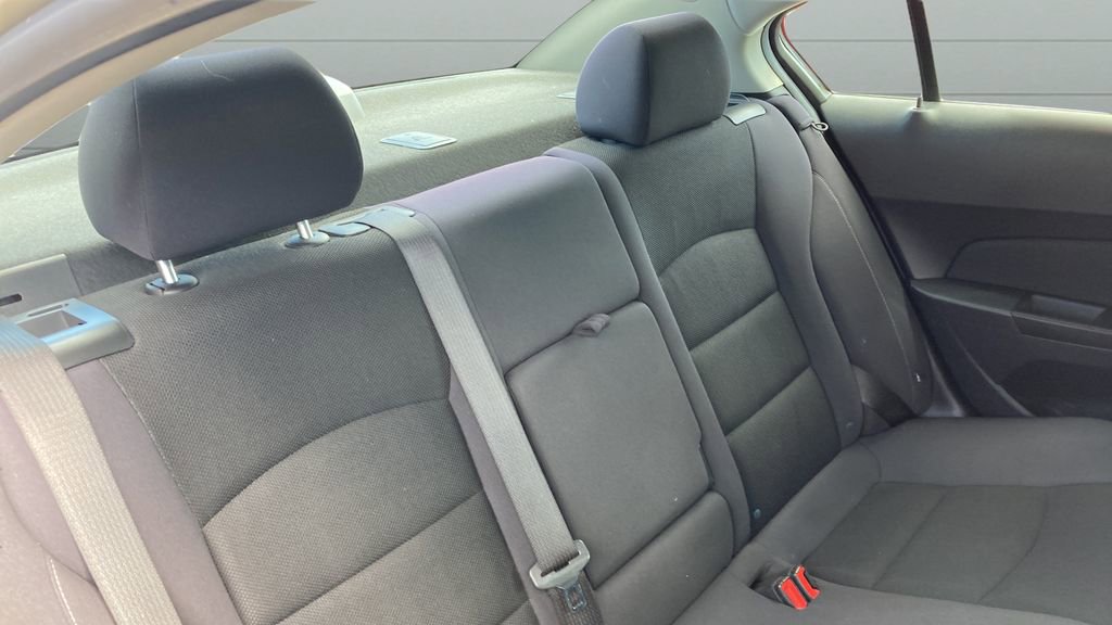 Used 2013 Chevrolet Cruze LT image 20