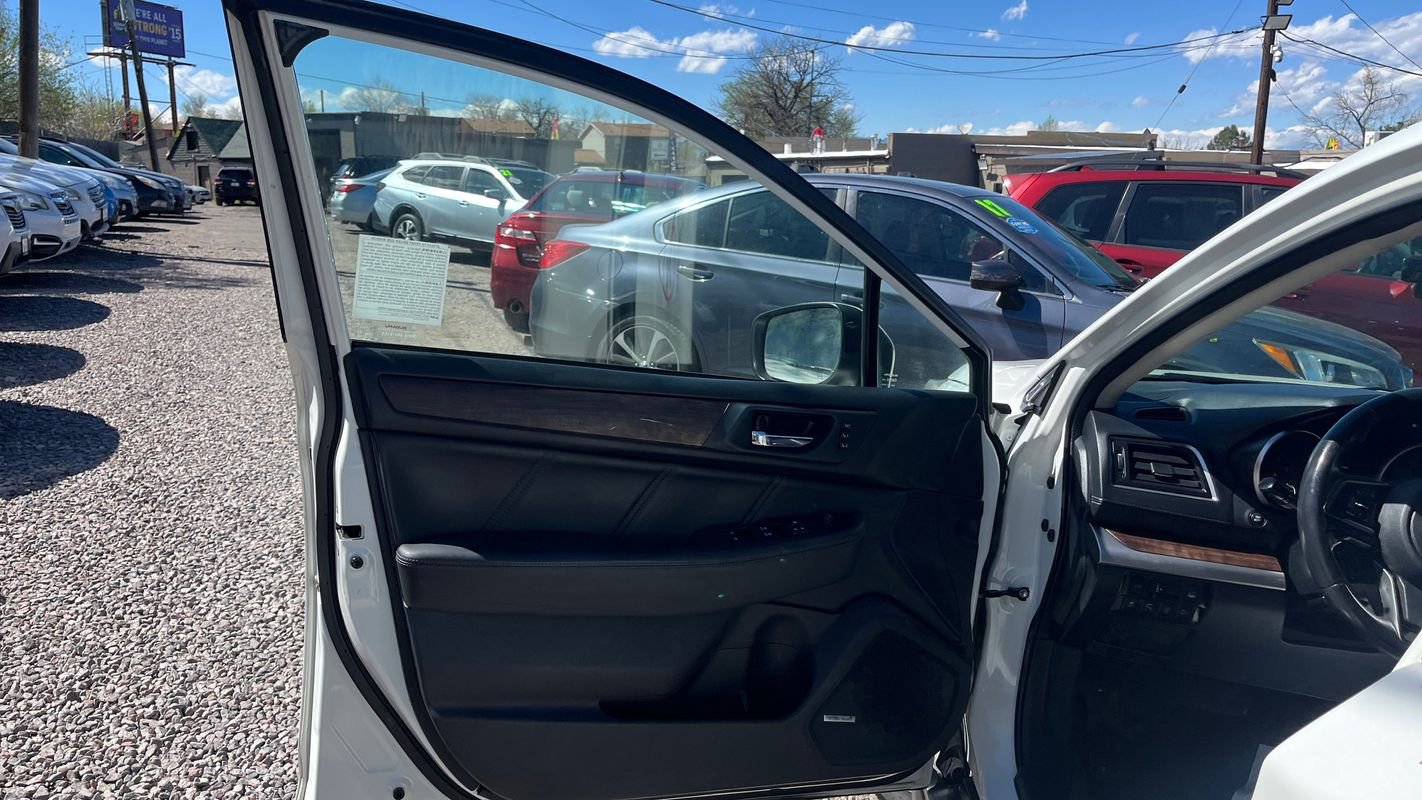 Used 2019 Subaru Outback 2.5i Limited w/ Protection Package #1 AWD/4WD image 10