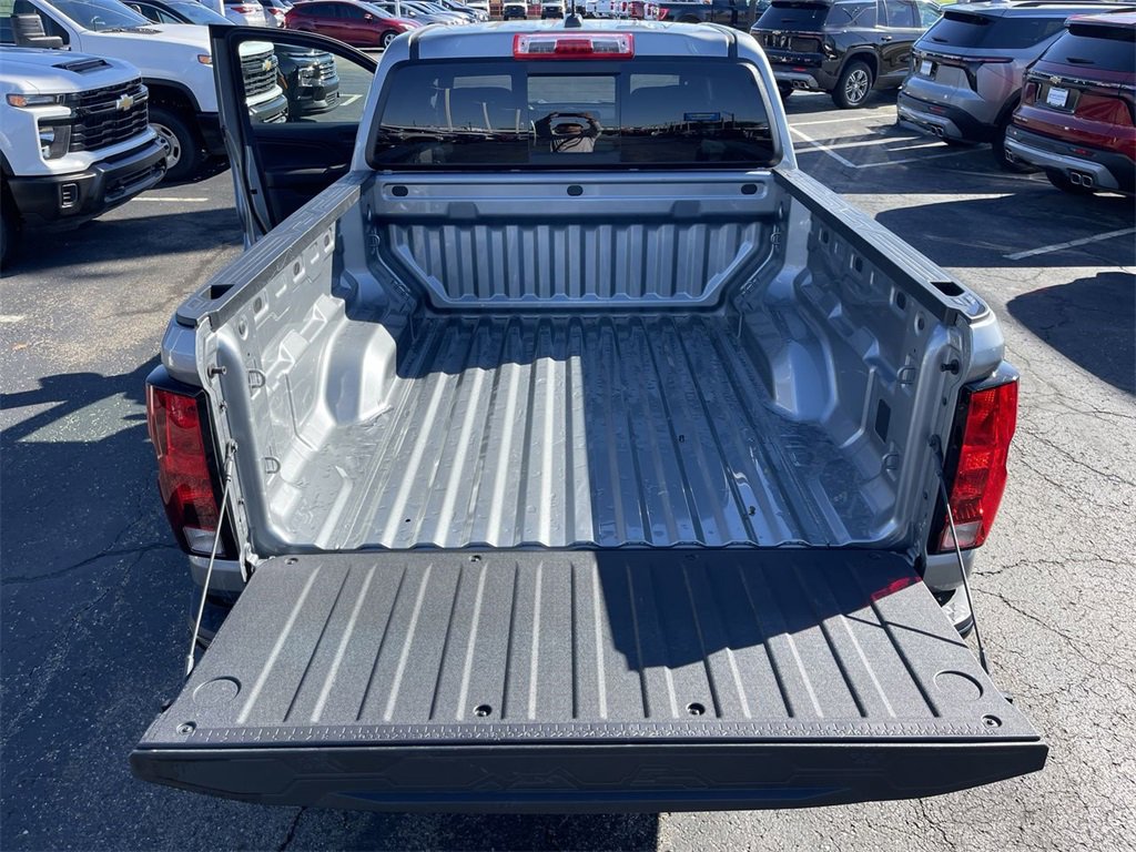 New 2025 Chevrolet Colorado W/T image 22