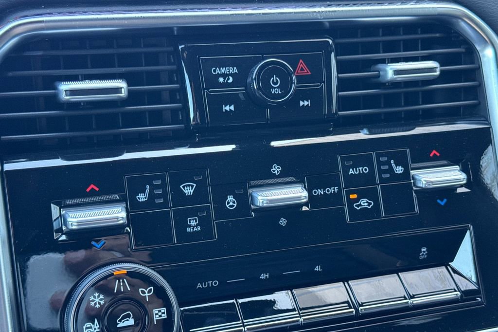 New 2025 Nissan Armada SL AWD/4WD image 18