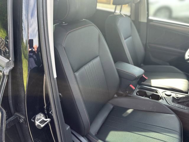 Used 2024 Volkswagen Tiguan Wolfsburg Edition w/ Panoramic Sunroof Package AWD/4WD image 26