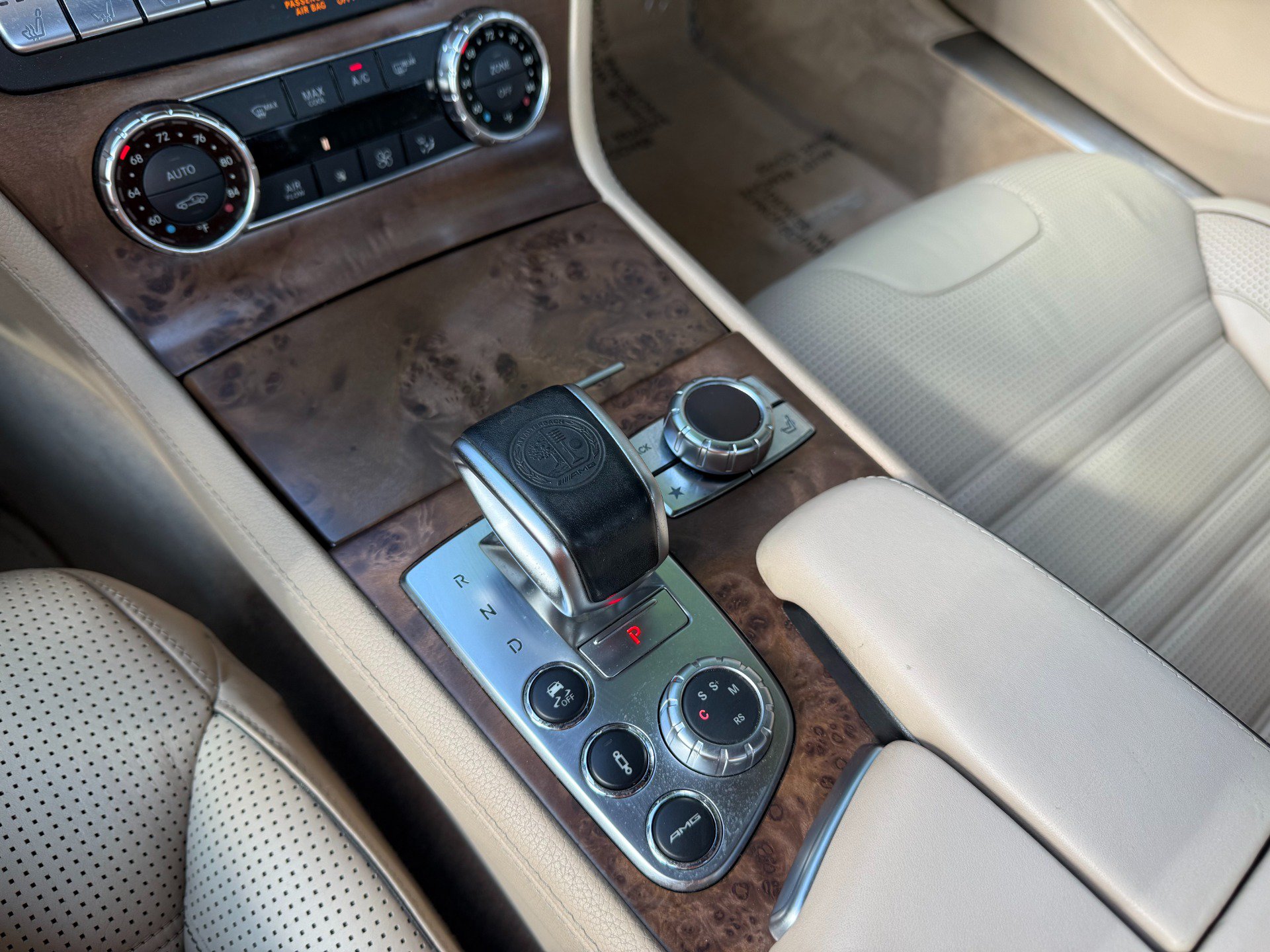 Used 2013 Mercedes-Benz SL 63 AMG image 38