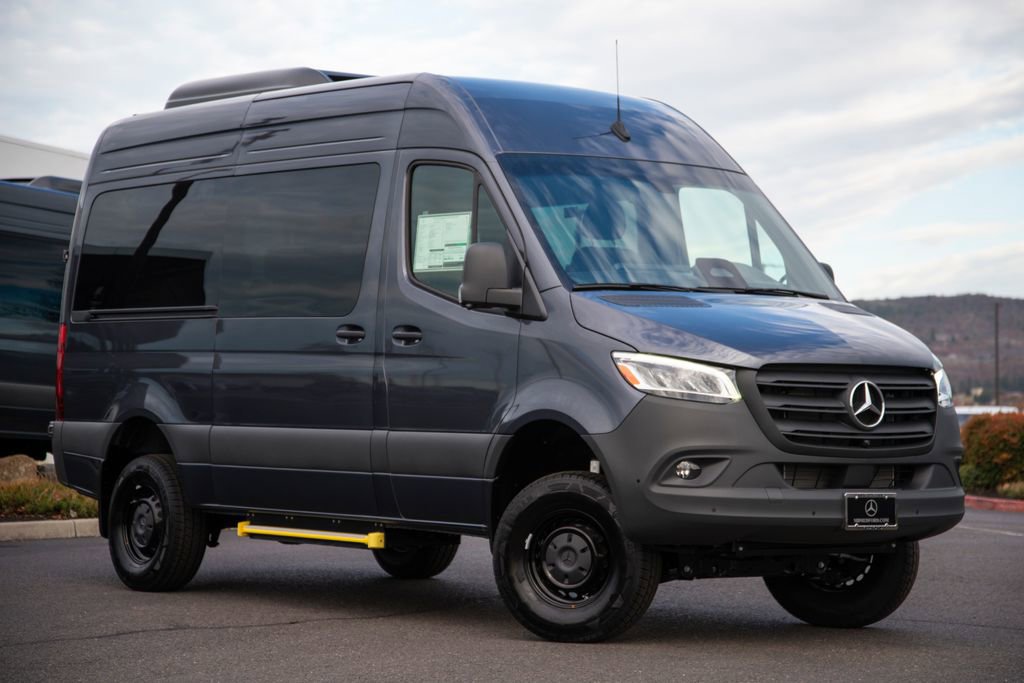New 2025 Mercedes-Benz Sprinter 2500 image 3