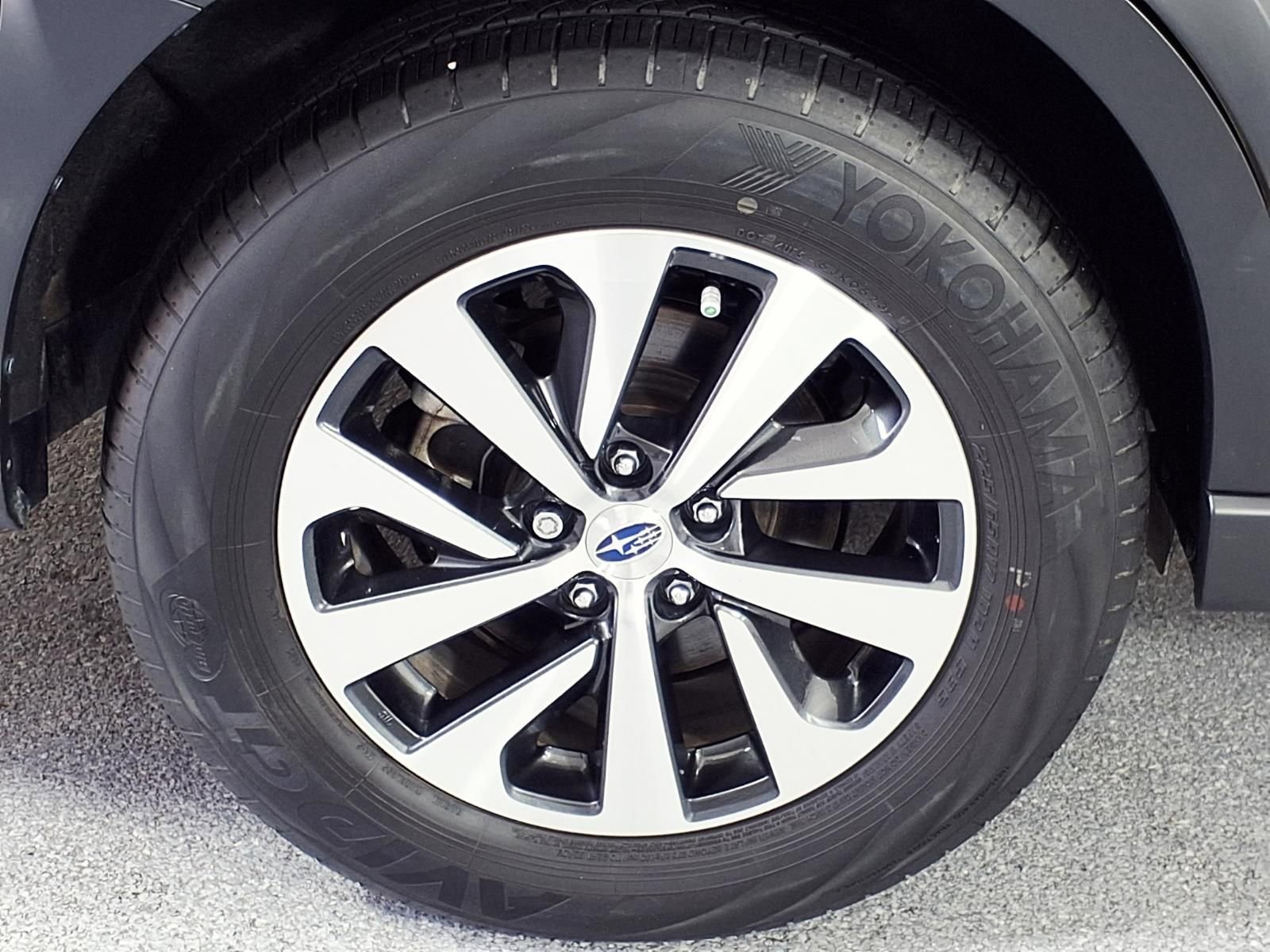 Used 2024 Subaru Outback Premium AWD/4WD image 5
