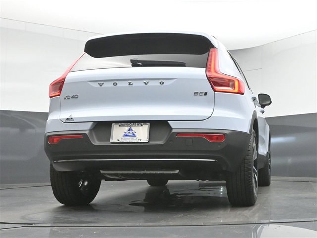 Used 2024 Volvo XC40 B5 Ultimate w/ Protection Package Premier image 38