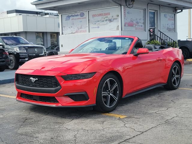 Used 2025 Ford Mustang Premium image 2
