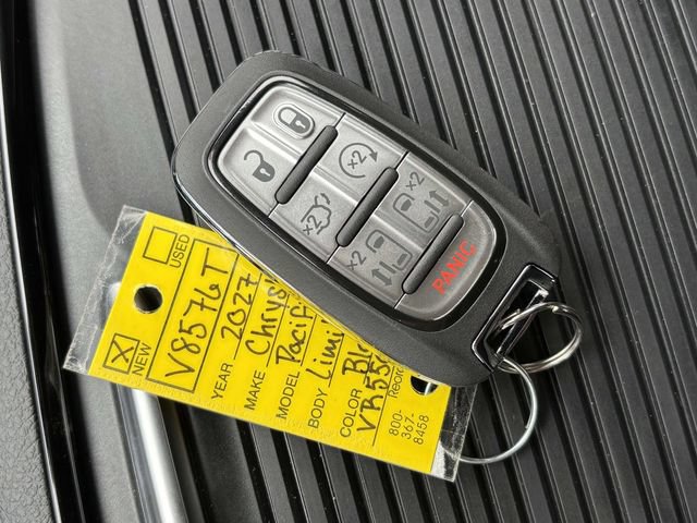 New 2027 Chrysler Pacifica Limited w/ S Appearance Package AWD/4WD image 30