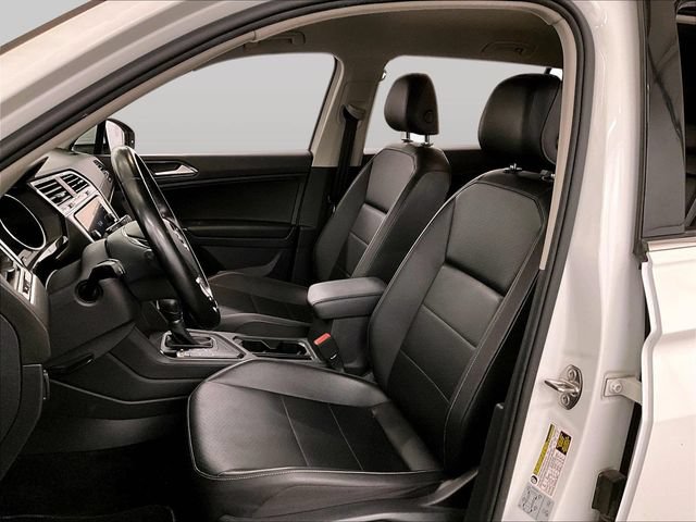 Used 2018 Volkswagen Tiguan SEL FWD image 24