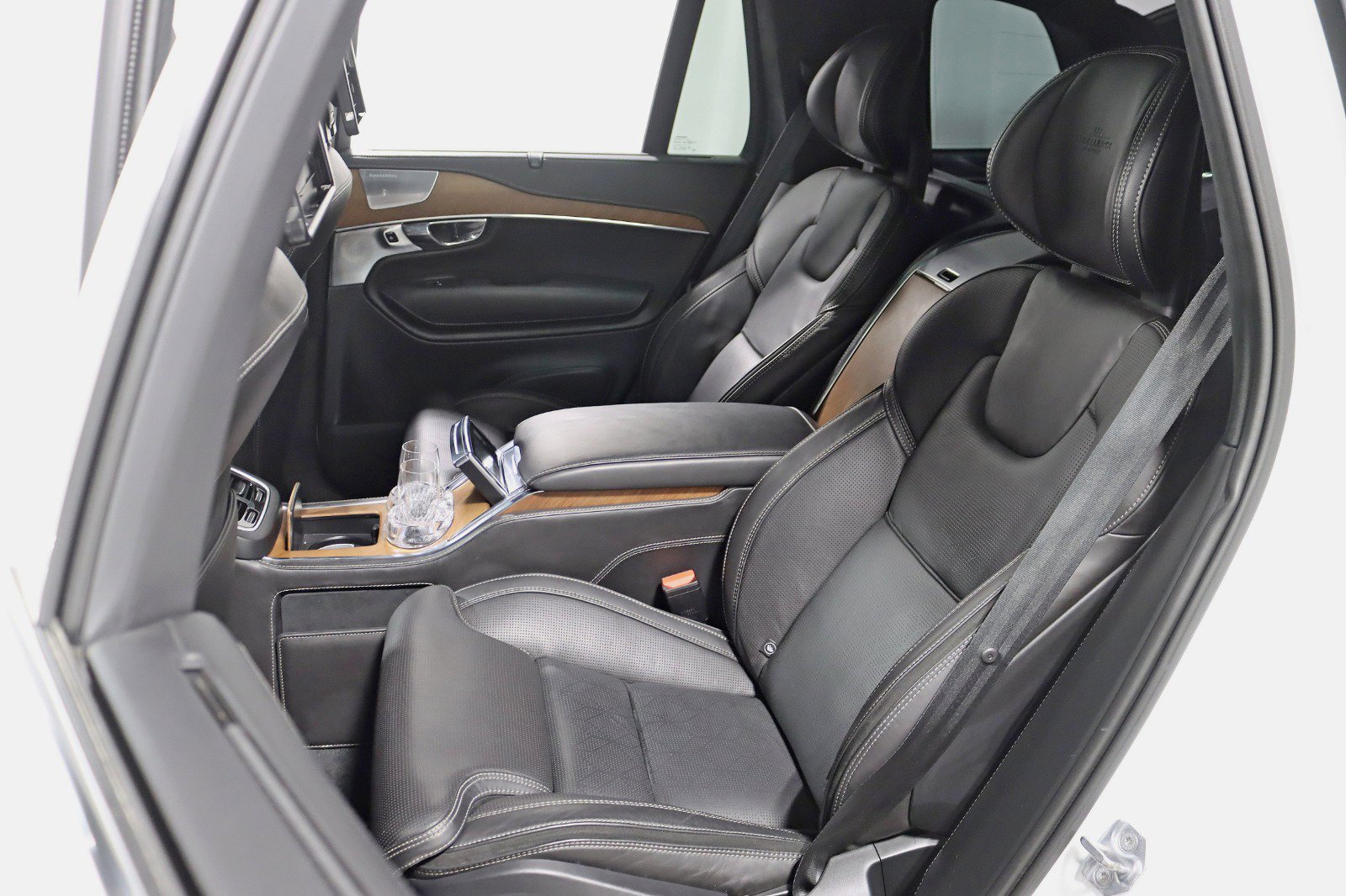 Used 2017 Volvo XC90 T8 Excellence AWD/4WD image 31