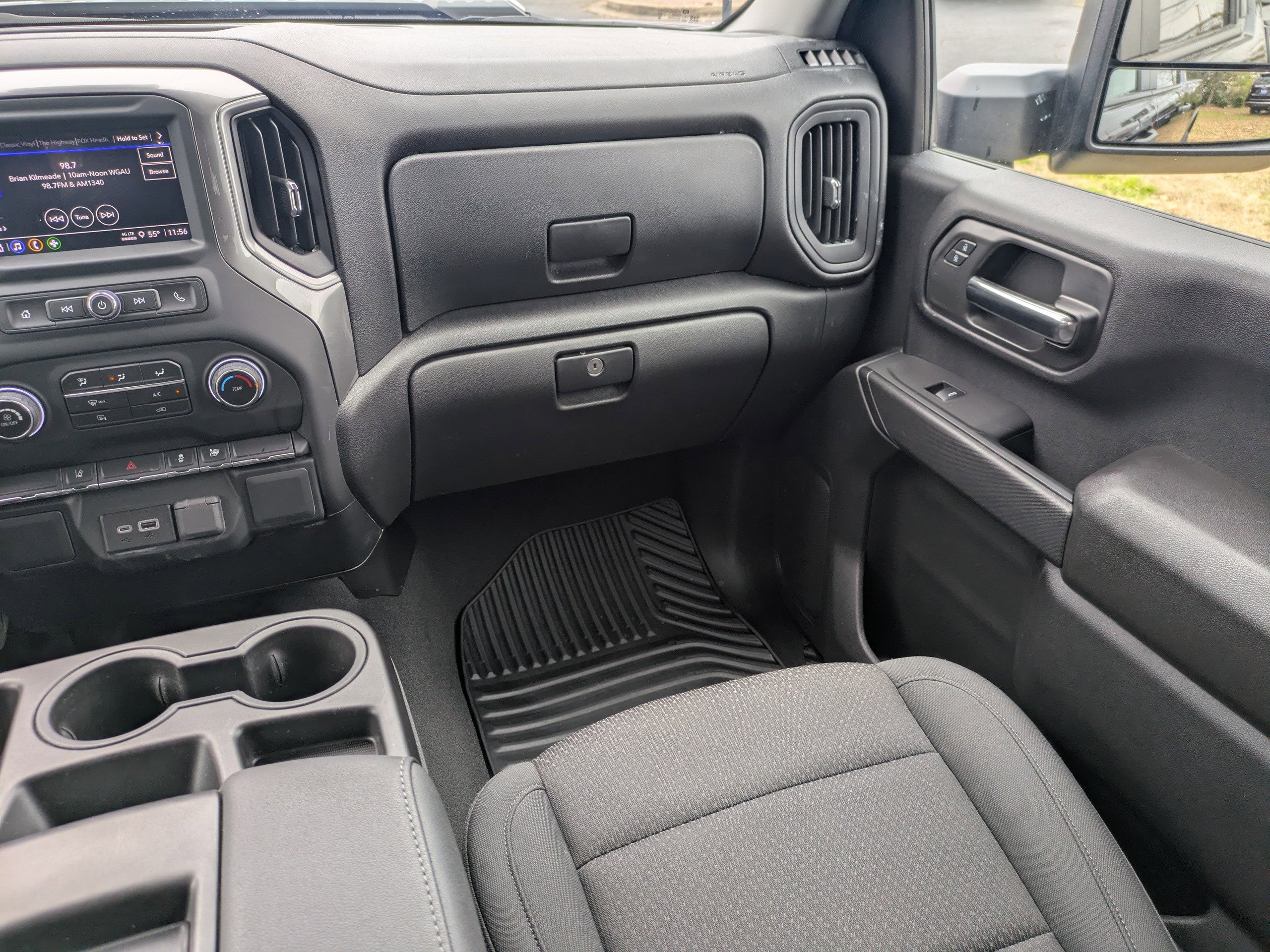 Used 2024 Chevrolet Silverado 2500 Custom image 17
