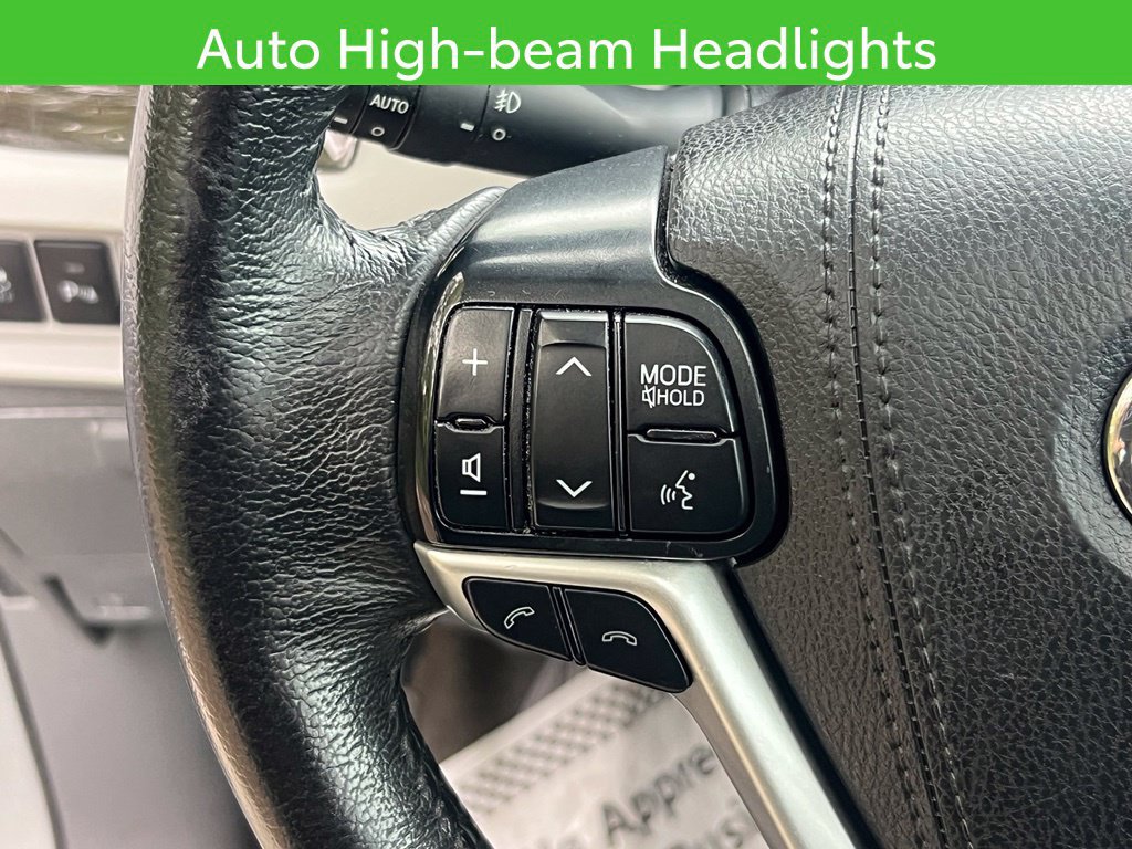 Used 2020 Toyota Sienna XLE AWD/4WD image 18