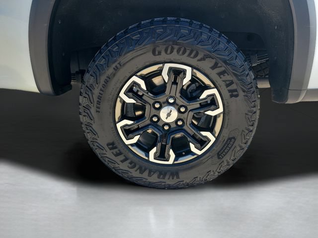 Used 2024 Chevrolet Silverado 1500 ZR2 w/ Technology Package AWD/4WD image 10