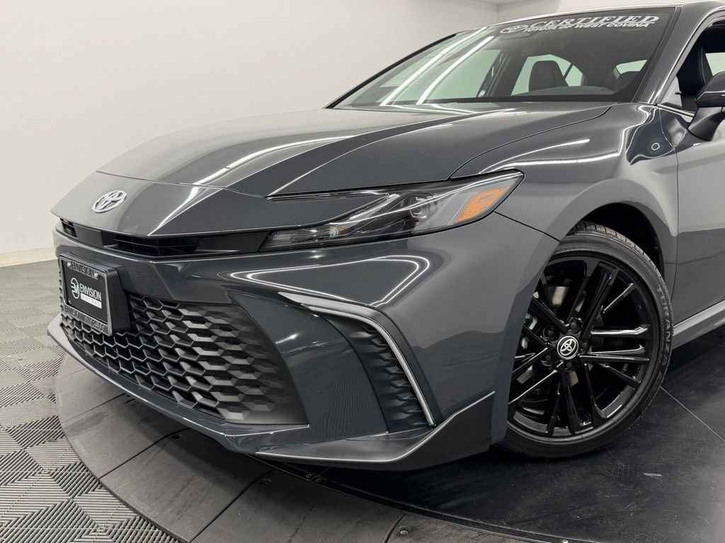 Used 2026 Toyota Camry SE FWD image 4