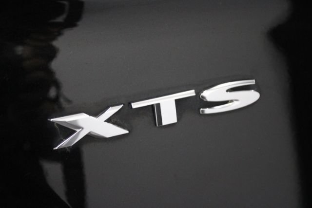 Used 2018 Cadillac XTS Luxury FWD image 8
