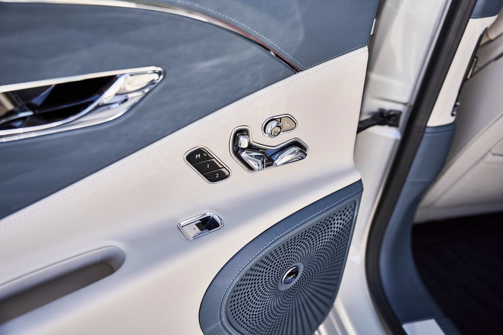 Used 2022 Bentley Flying Spur W12 AWD/4WD image 51